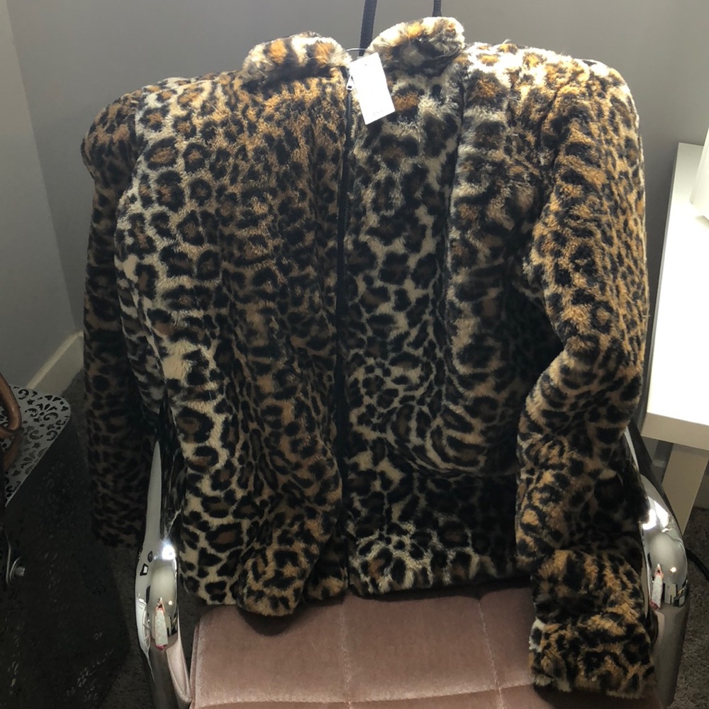 Leopard faux fur coat